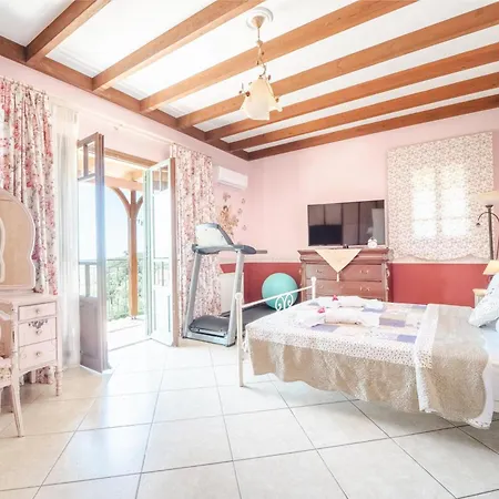 Villa Kefalonia - Charming 3 Bedroom Gardenia Spartià