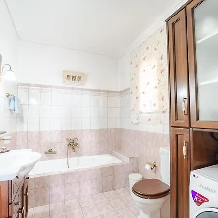 Kefalonia - Charming 3 Bedroom Gardenia Βίλα