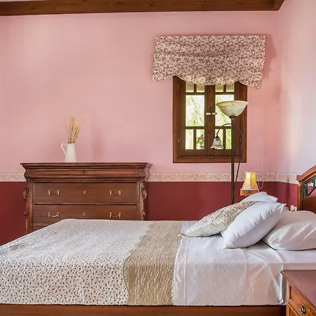 Kefalonia - Charming 3 Bedroom Gardenia