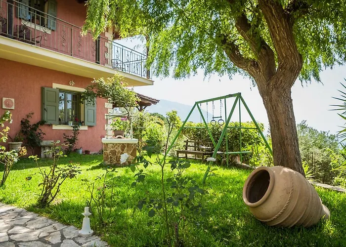 Villa Kefalonia - Charming 3 Bedroom Gardenia *